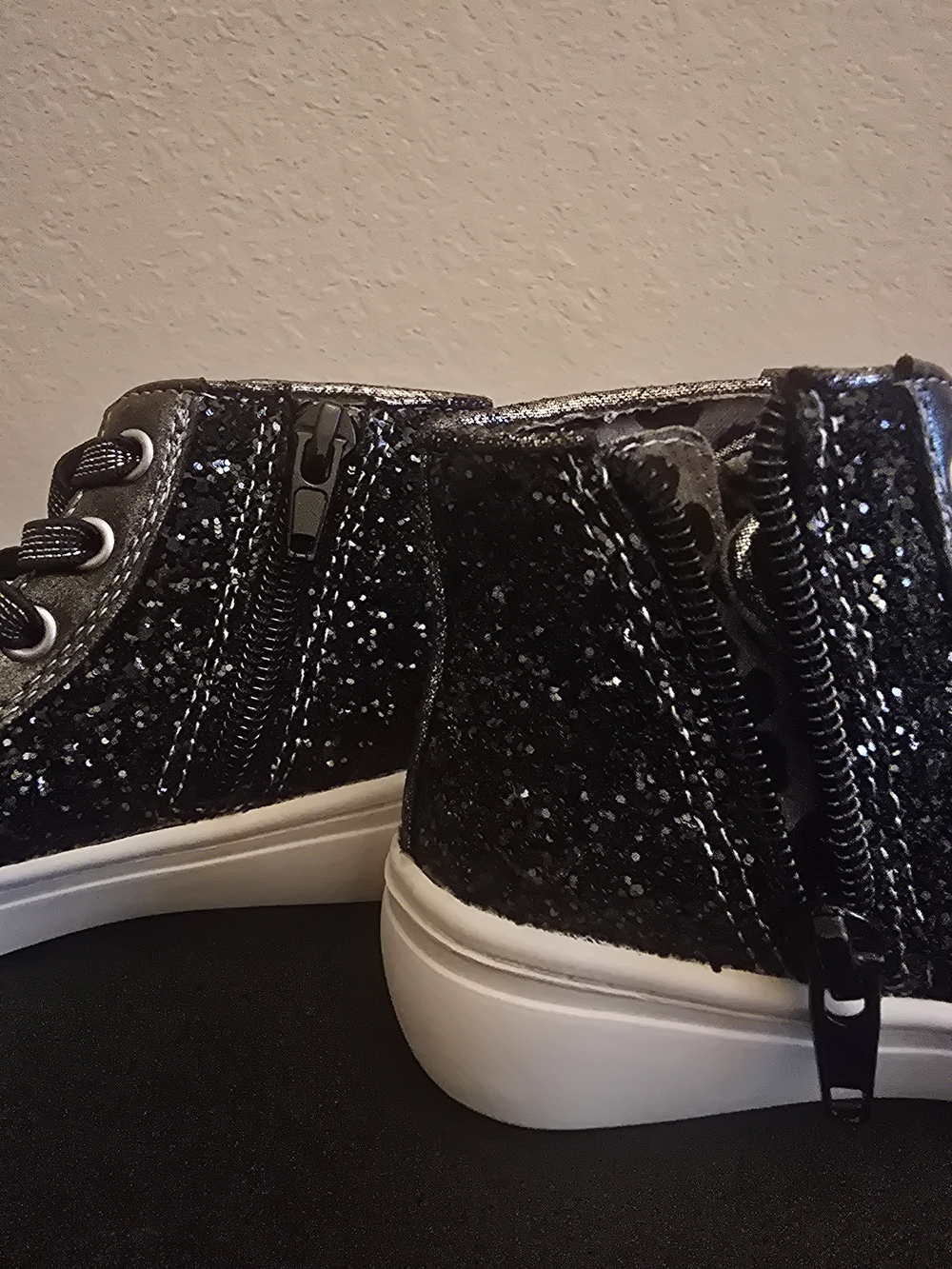 Harper Canyon Black Glitter High-Top Sneakers with Silver Star - Picture 5 of 8